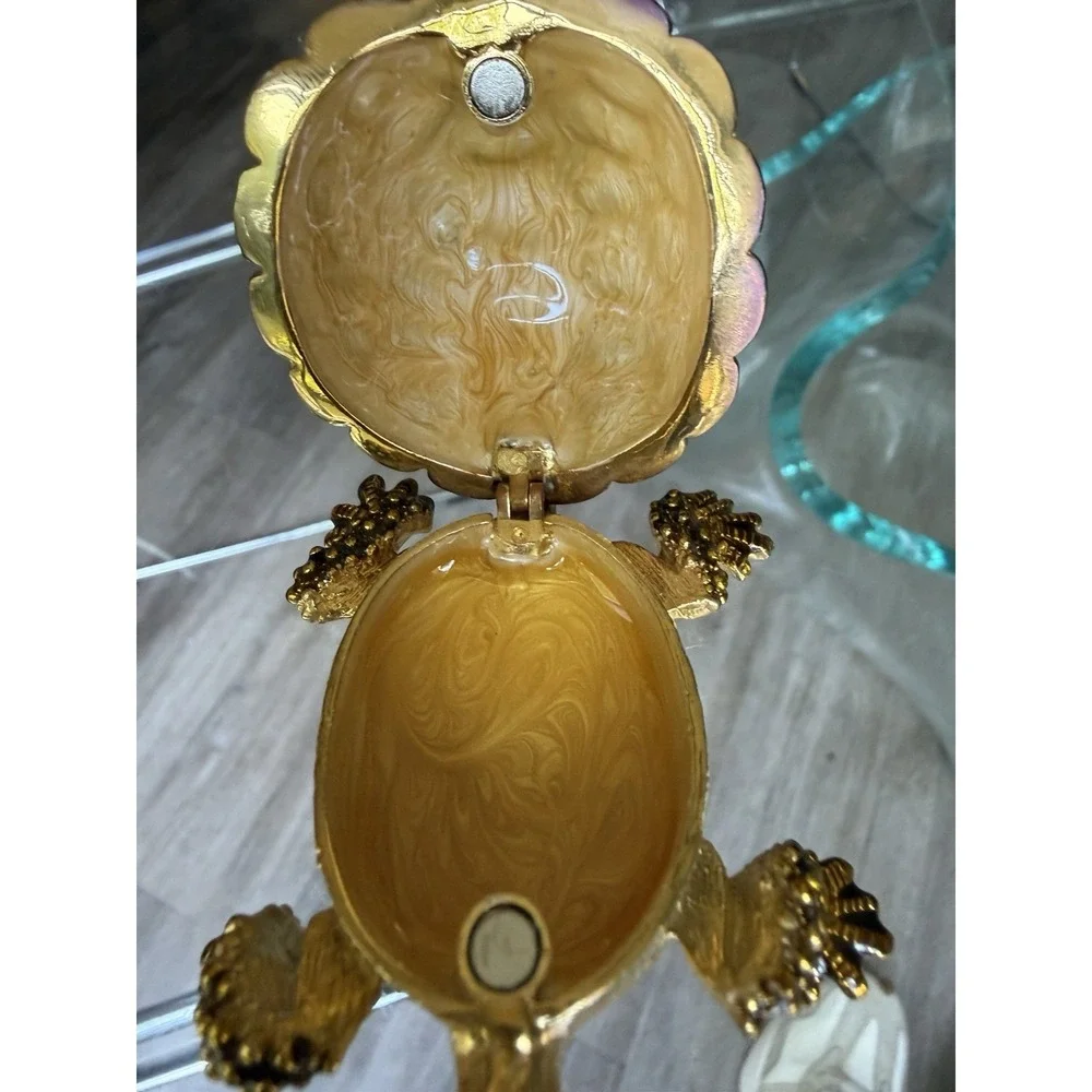 Jeweled Enamel Turtle Trinket Box Hinged Magnetic Pill Box‎ Rhinestone Gold Tone